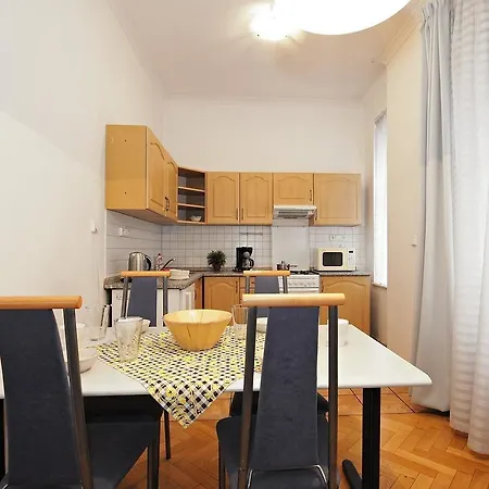 One-bedroom St.giles Apartment Prague